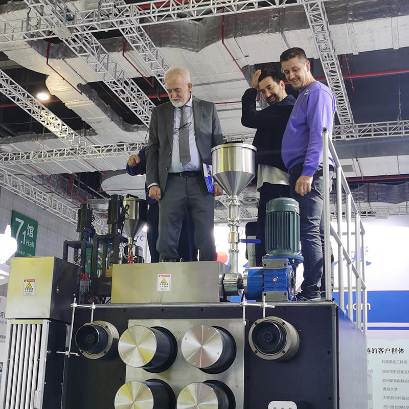 프리미엄 파일럿 용융방적기